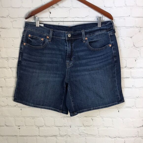 Gap Denim Women's Shorts size 12R /31 - Picture 1 of 5